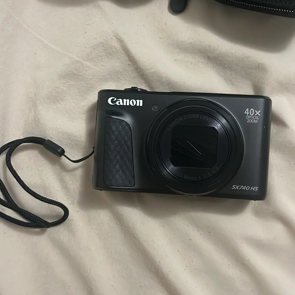 Canon Powershot SX740